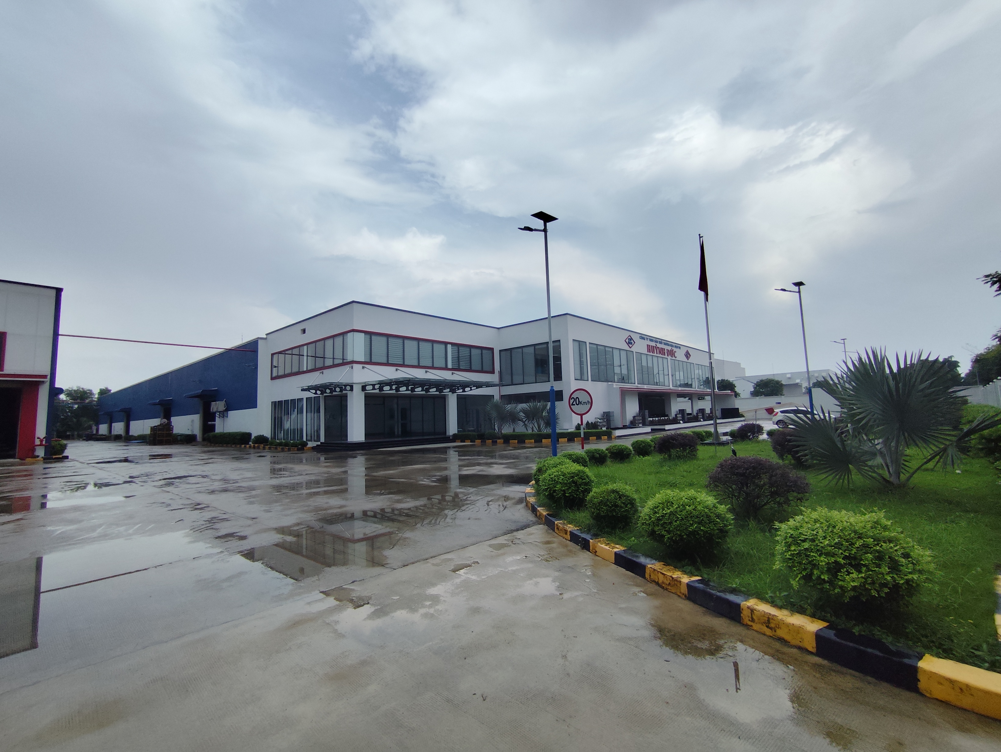 Outer view of company 1.jpg